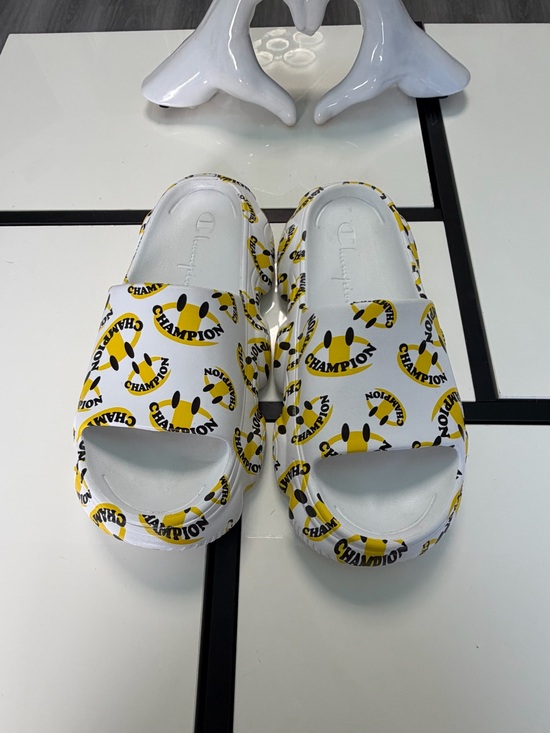 Champion Other - Champion IPO Smile White Graphic Slides Sandals | Men's Size 8 / Women's Size 10